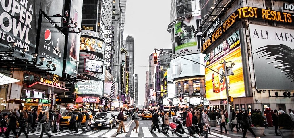 Las Pantallas LED dominarán el mundo de la publicidad v2 Las-Pantallas-LED-dominarán-el-mundo-de-la-publicida