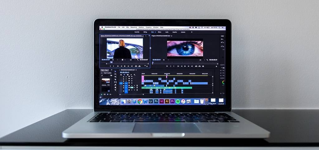 Comprando una pantalla publicitaria Gestión y generación de contenidos Comprando una pantalla publicitaria Gestión y generación de contenidos
