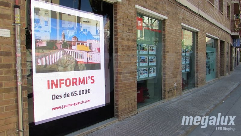 JG Inmobiliaria Tarragona elige Megalux para su comunicación digital con pantalla LED